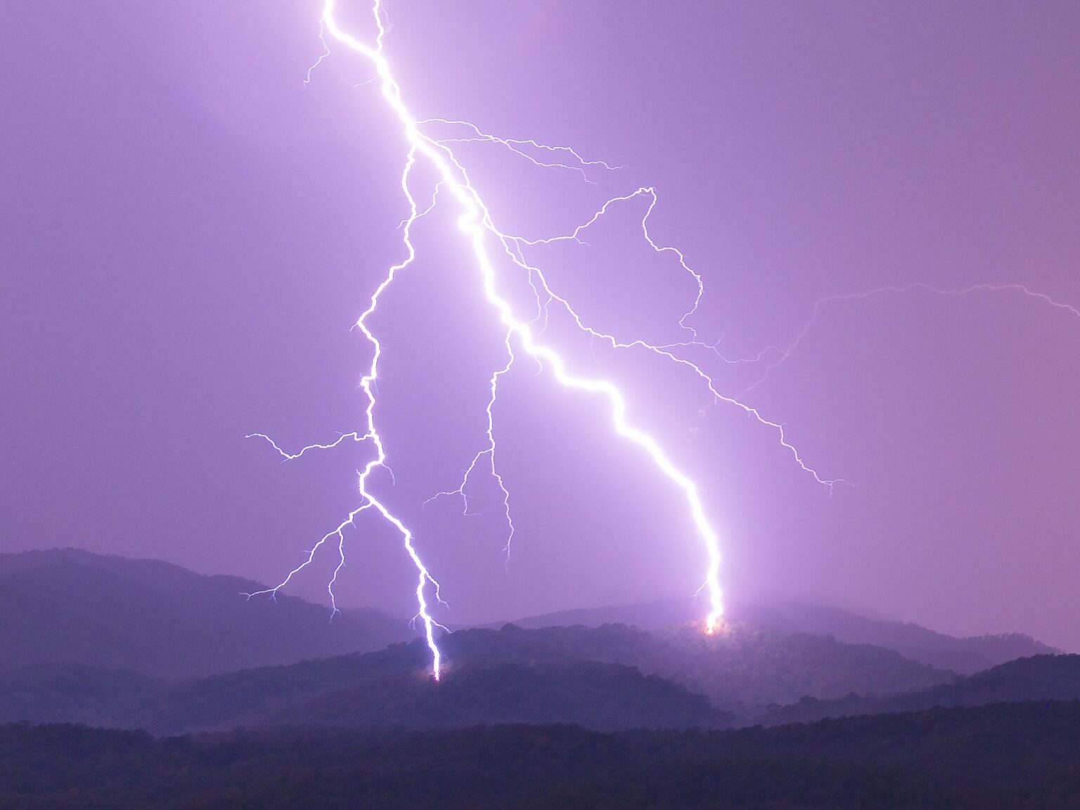 TAKO since 1979: Lightning Protection System for High Rise Building